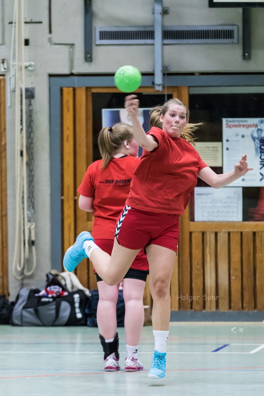 Bild 102 - Frauen Bramstedter TS - TSV Wattenbek 2 : Ergebnis: 20:24